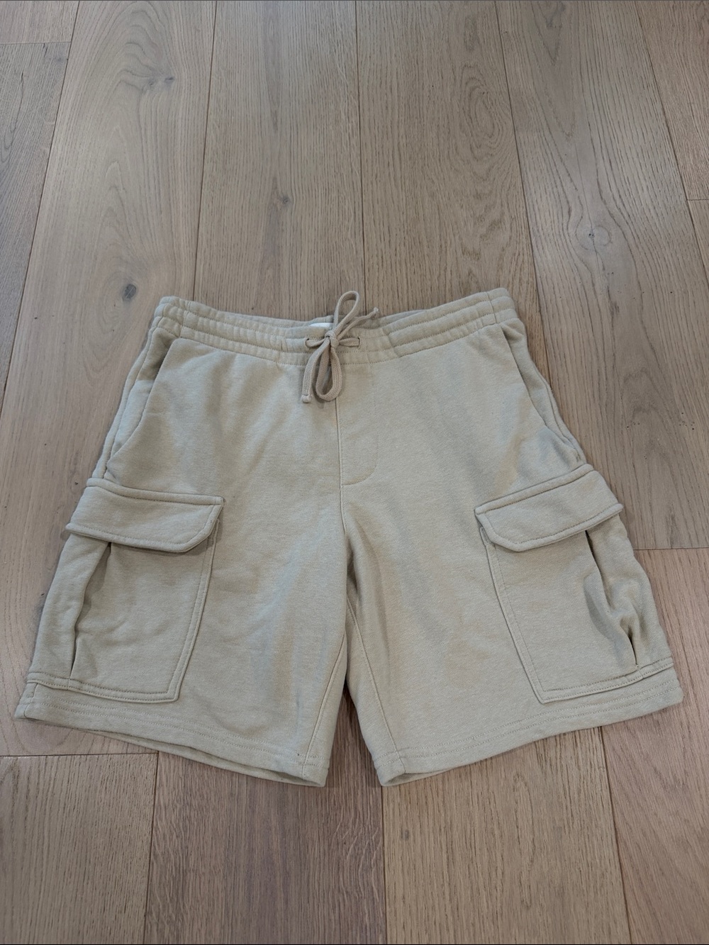 PacSun Men's Cargo Sweat Shorts in Beige - Size Small